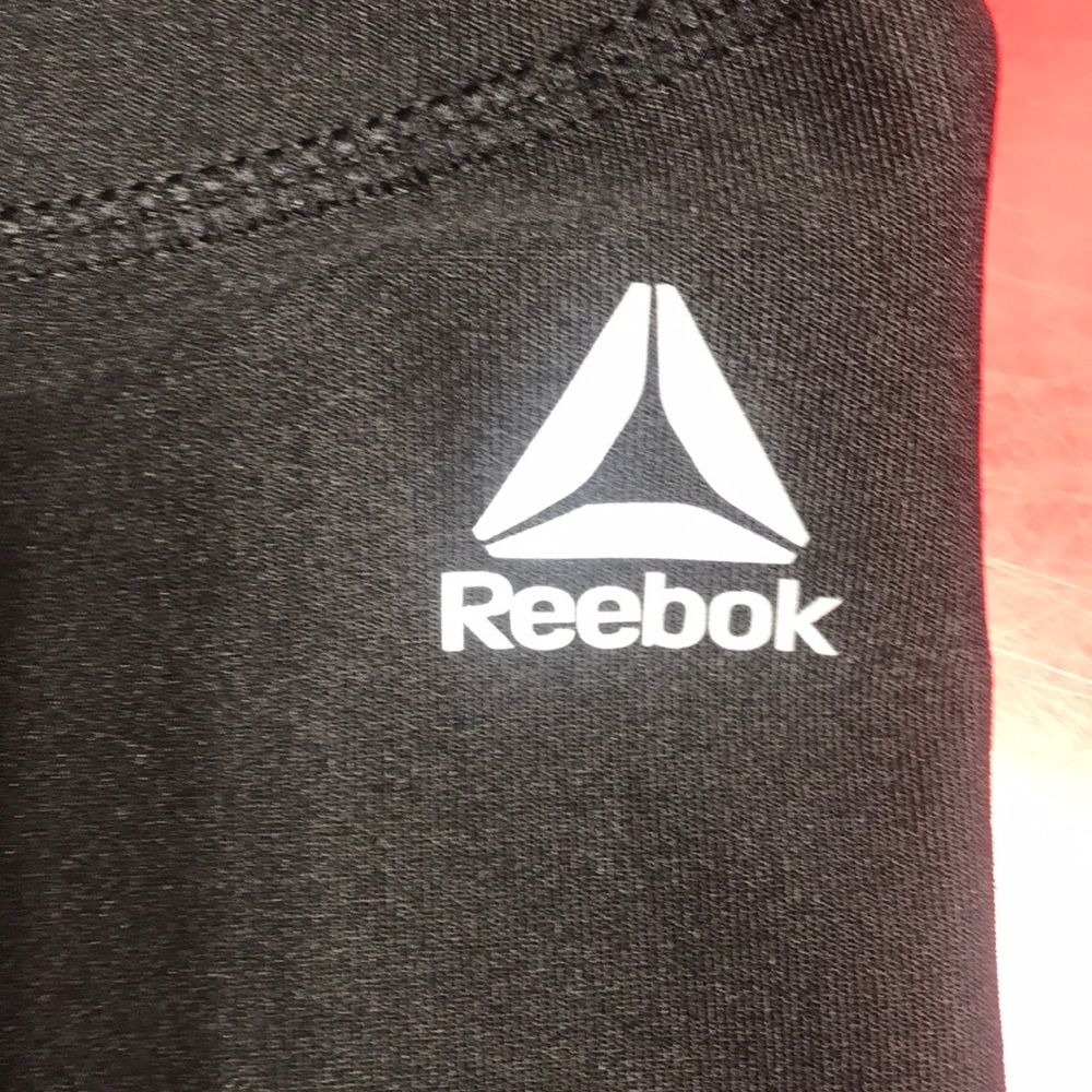 Reebok short - Picture 5 of 8